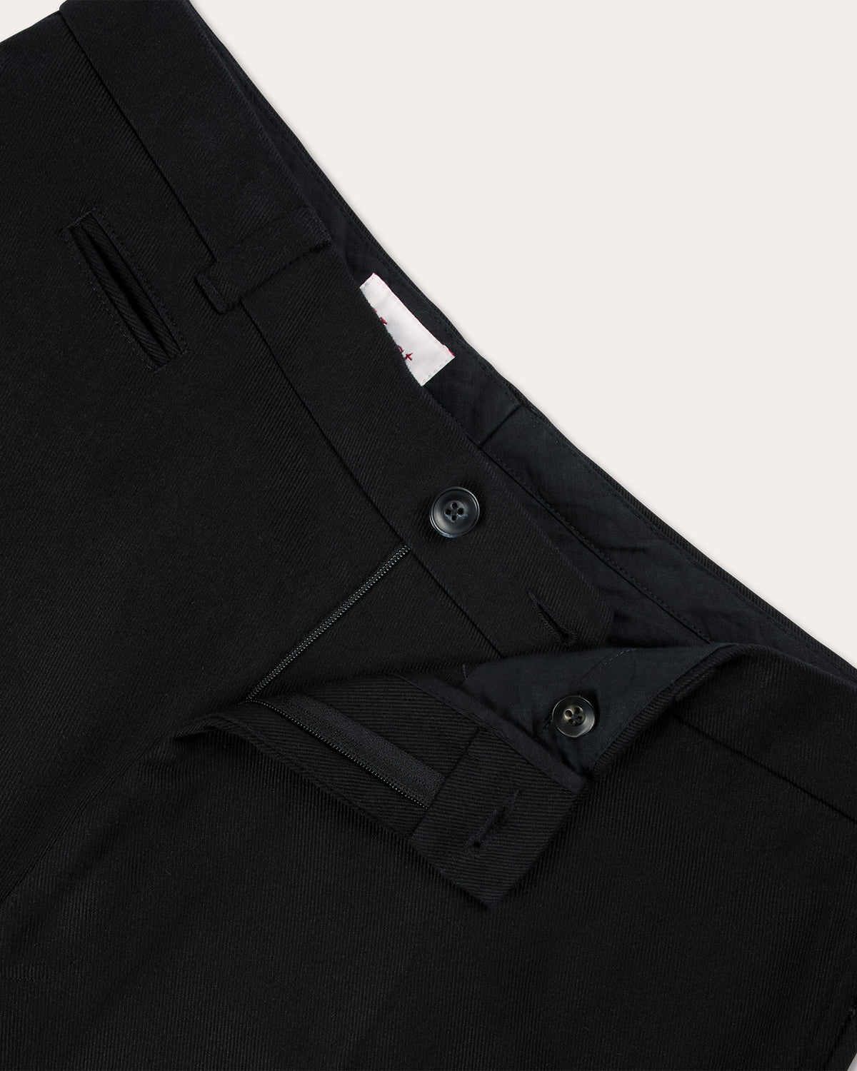 Schwarze Hose mit weitem Bein aus Baumwolle, Workwear-Inspiration
