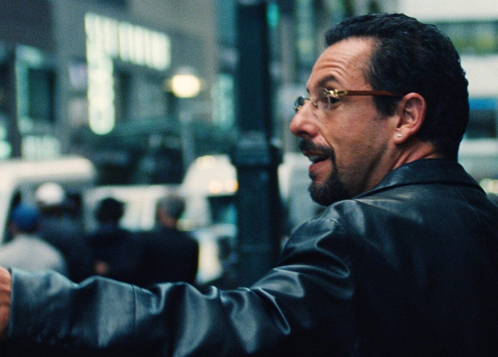 Adam Sandler, schmuck élégant dans Uncut Gems