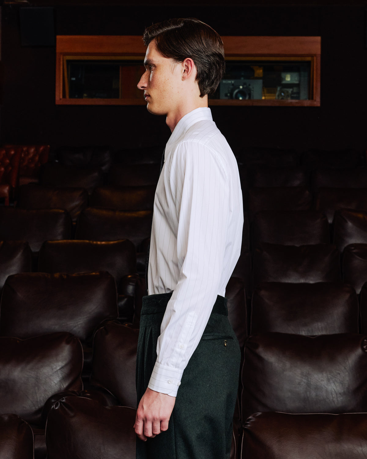 Chemise en coton blanc à rayure verte