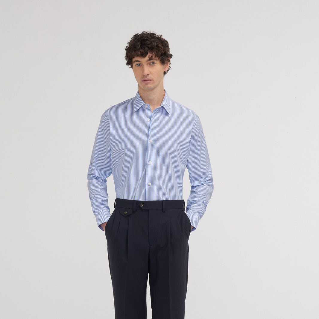 Chemise cintrée en popeline à rayures bleues