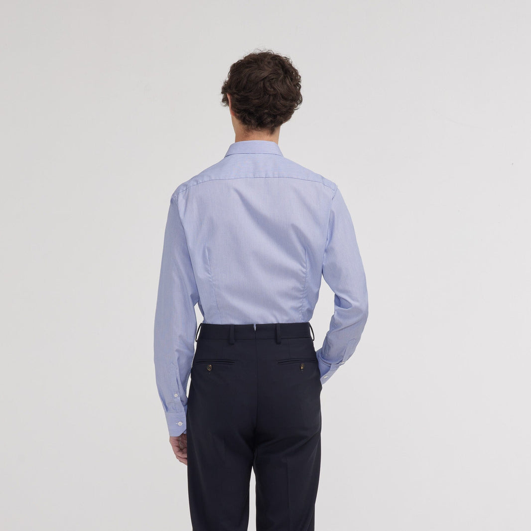 Chemise cintrée en popeline faux-uni à fines rayures bleues