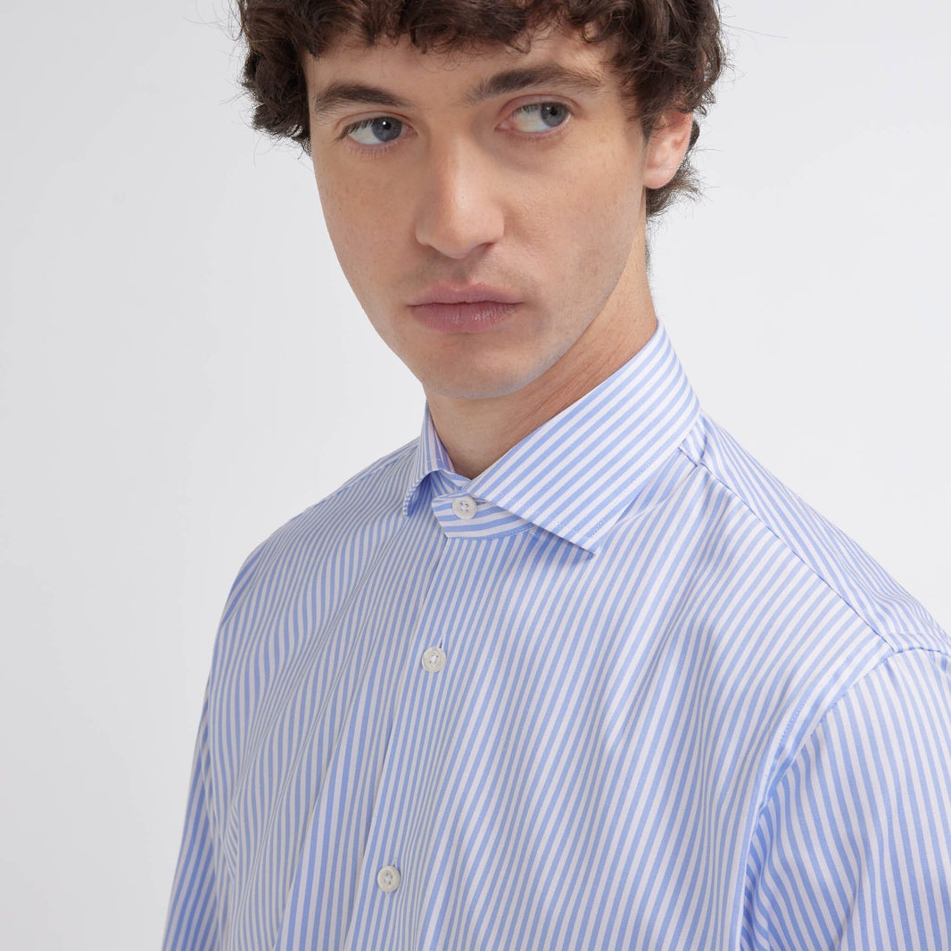 Chemise cintrée en twill double retors à rayures bleues
