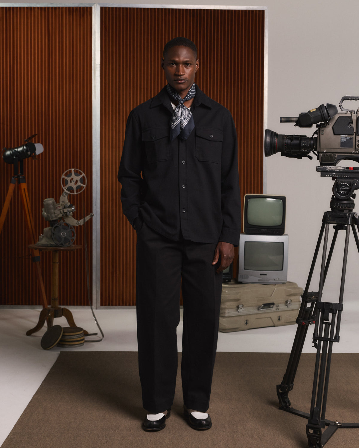 Black cotton overshirt