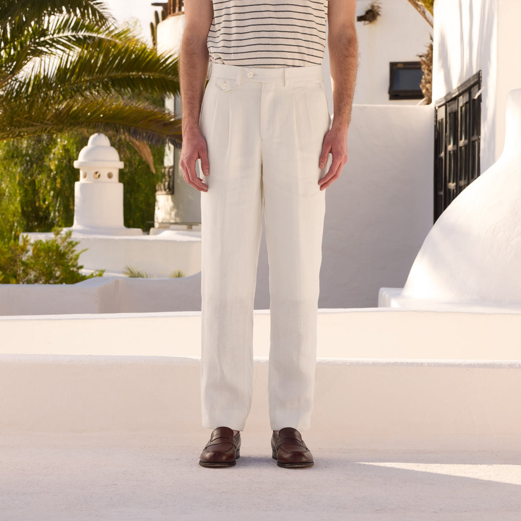 Bundfaltenhose aus weißem Leinen und Baumwolle