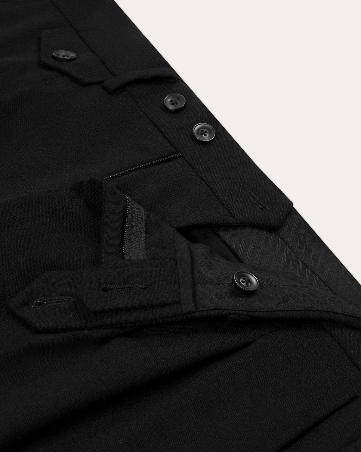 Costume en flanelle de laine noire