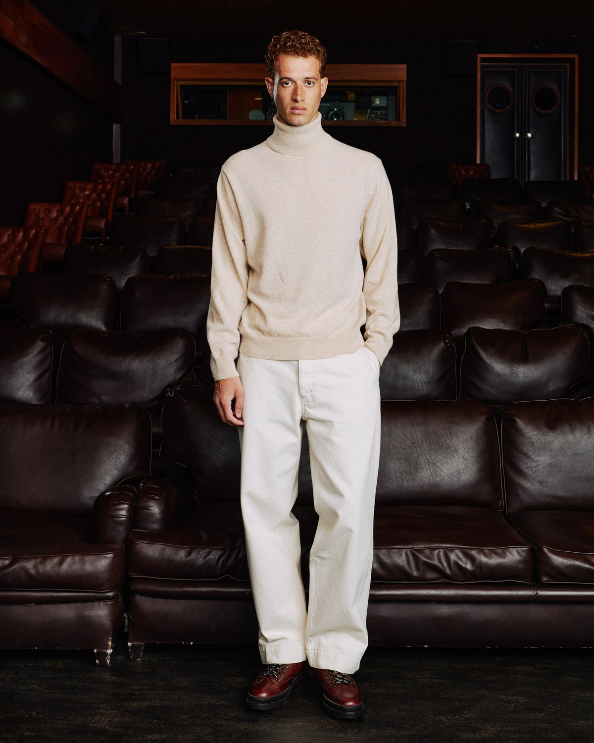 Pull col roulé en laine extrafine beige