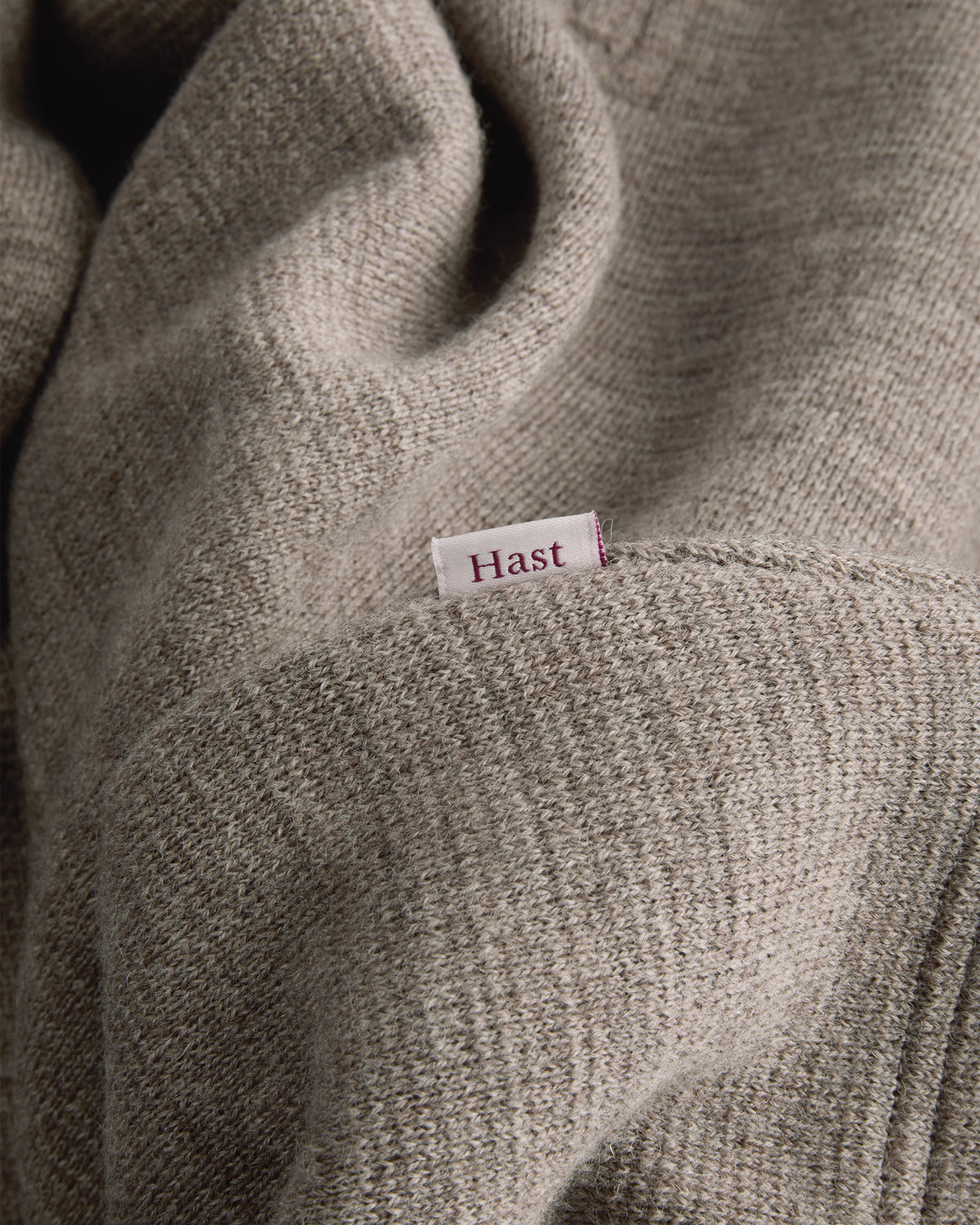 Sweat à col zippé en laine point milano marron