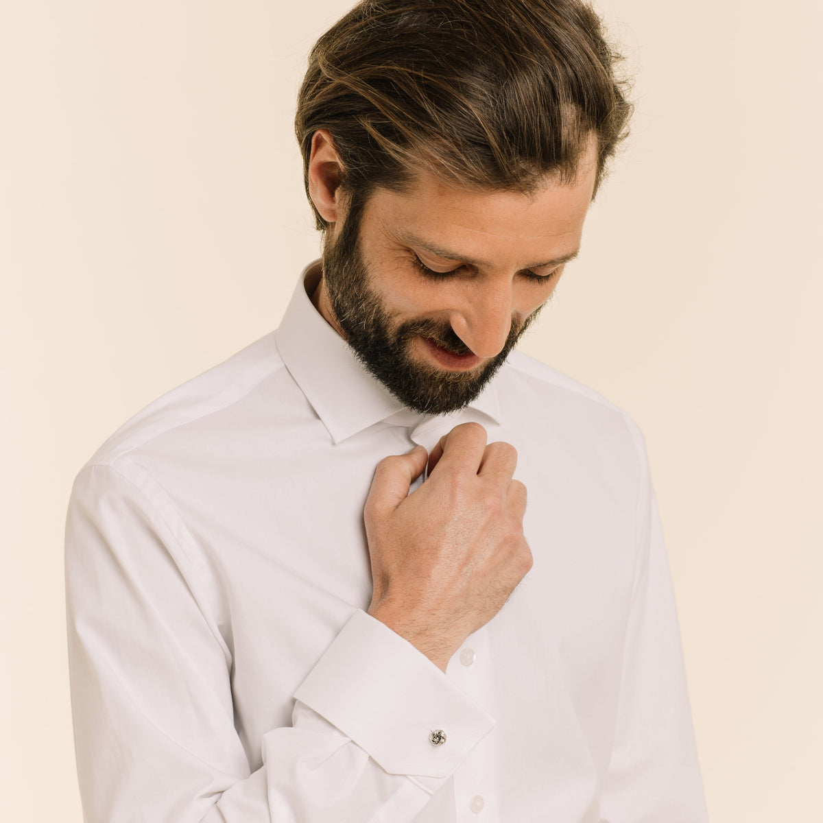 Chemise classique en oxford blanche à poignets mousquetaires