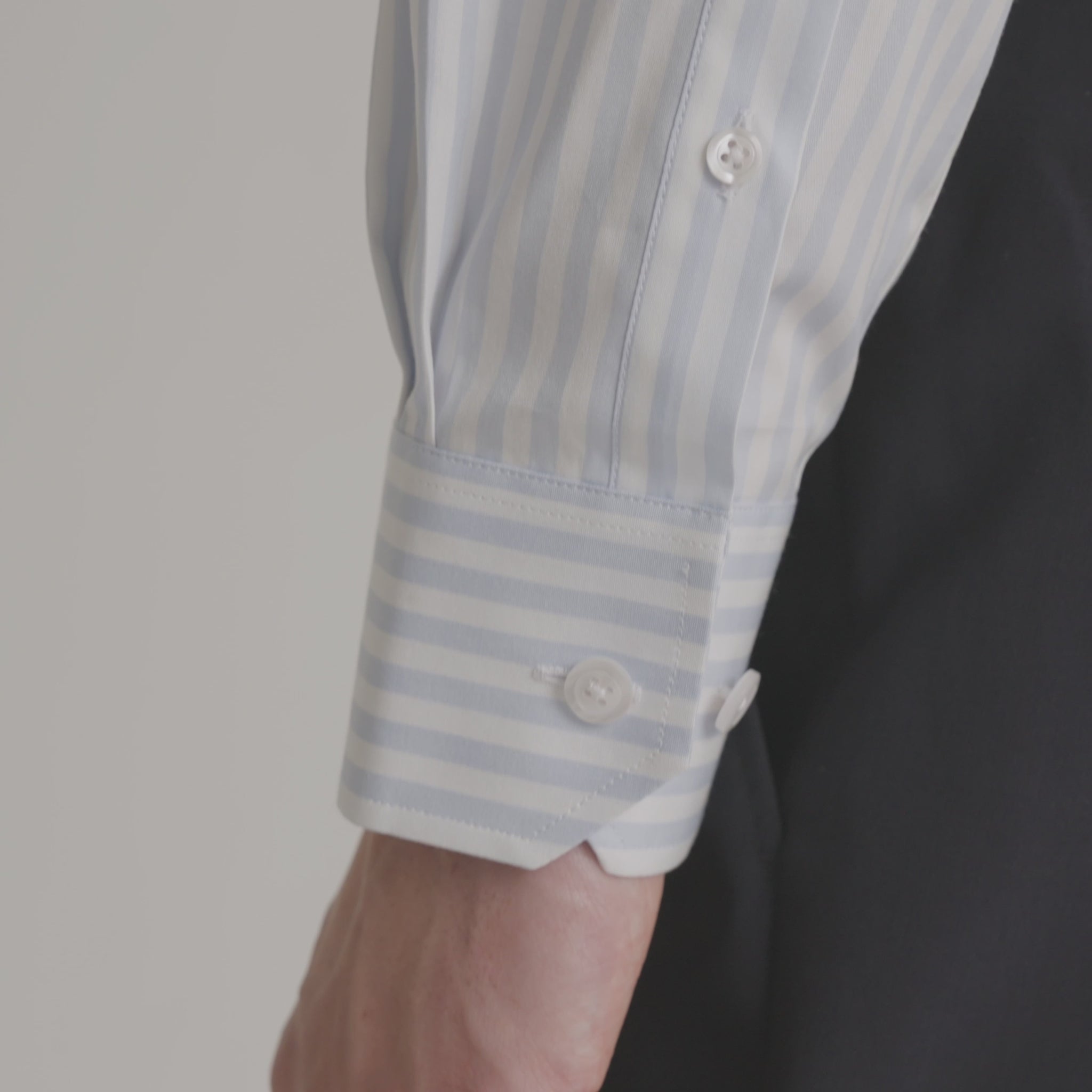 Chemise cintrée popeline double retors rayures bleu ciel et blanches